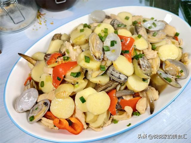 元月这菜比萝卜受欢迎，放把蛤蜊一起焖，鲜美滋补，寓意大吉大利