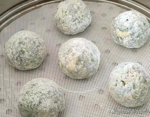 菠菜别总炒着吃，教你一个新吃法，简单几步，上桌吃2盘，过瘾