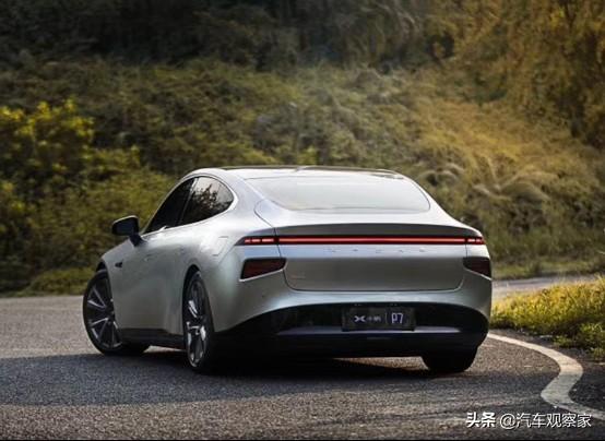 「乘车御剑」黑科技上身,小鹏P7怎么样?