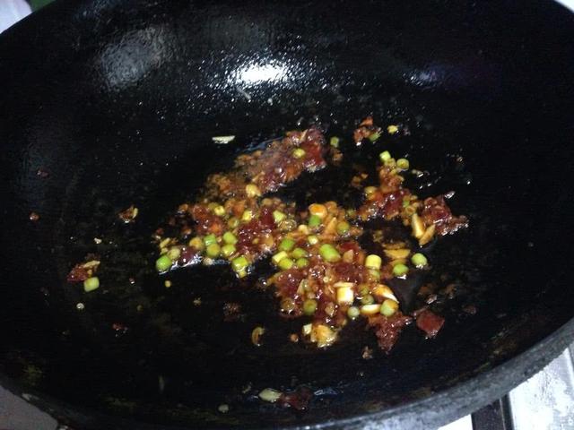 豆腐做出新花样，简单易学，外脆里软，口感丰富