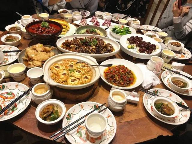 12月长春6家高人气必吃美食，再冷也要排队去吃！