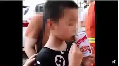 #你的育儿经#揪心！遵义7个月婴儿手指被卡，凶器竟是家长哄孩子的“玩具”