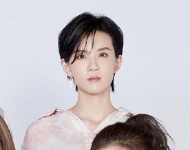 9号放映厅|THE9晒正面照营业，赵小棠臭脸抢镜，风格各异难打破出道失业魔咒