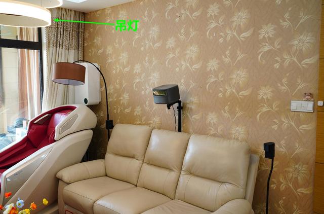 2400ANSI亮度！入门高端旗舰坚果J10画质及效果展示