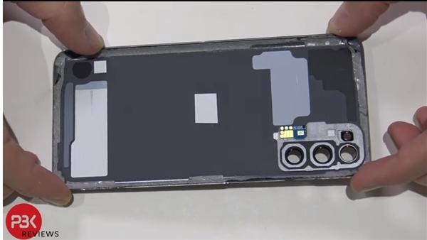 #环球网#三星Galaxy S20视频拆解：设计规整、电池/前摄更换难度高