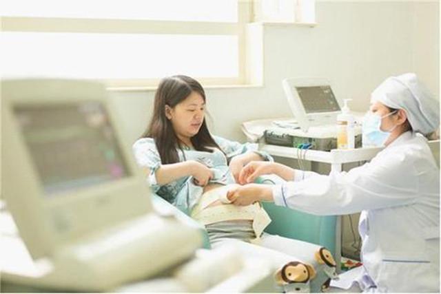 幸福的灯火|身长仅24厘米，体重不足500克的小婴儿，现状令人感到“失望”