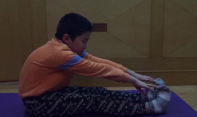 『超级宝妈』王鲲：锻炼+好玩！幼儿居家防疫健身这样做