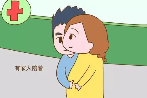 [超级宝妈]去医院生产需要几个人陪同?过来人的答案很中肯，提前安排好！