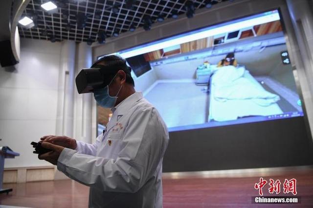 大众网▲云南上线首个5G+VR隔离探视系统