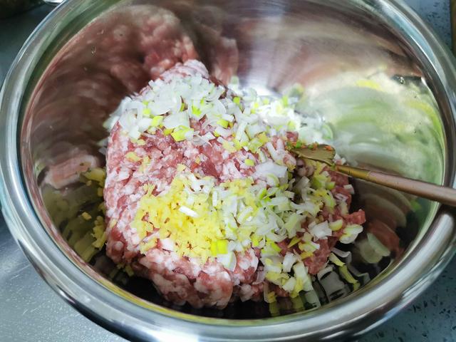 『超级宝妈』2月吃饺子，我家只用它饺子馅，清肠助消化，最适合易积食的孩子