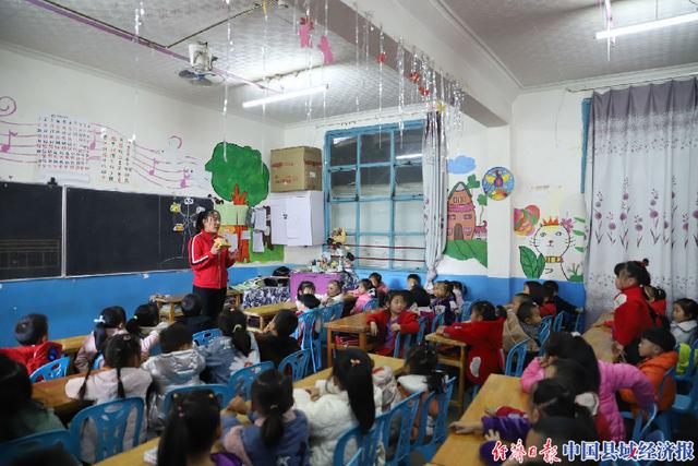 她在会东的幼儿园学普通话