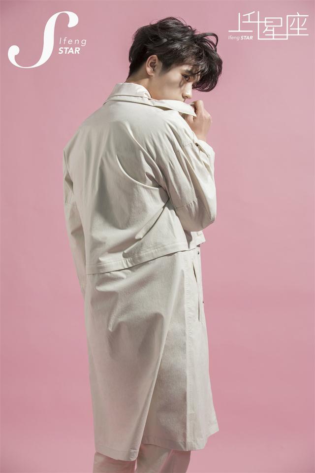 刘奕畅时尚大片曝光 风格百变造型清爽帅气新华网客户端