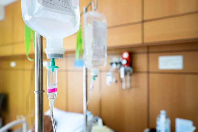 拔智齿发现恶性淋巴瘤，26岁姑娘触发了一场“生死劫”