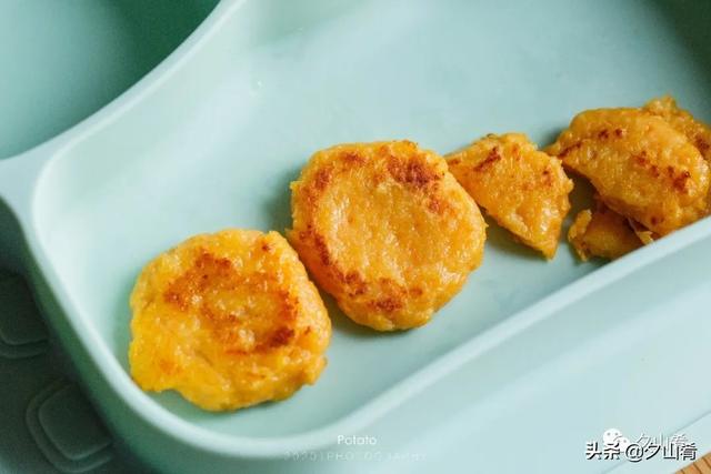 「你的育儿经」胡萝卜和鸡肉这样做，宝宝会喜欢吗？