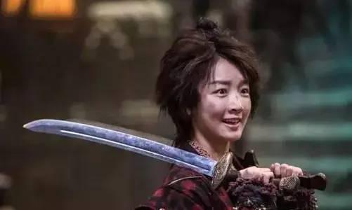 周冬雨，会是下一个周迅？fun娱乐