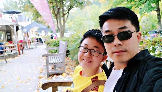 无穷的温馨|爸气男团｜多年以后，还是孩子眼里那个年轻帅气的“老爹”