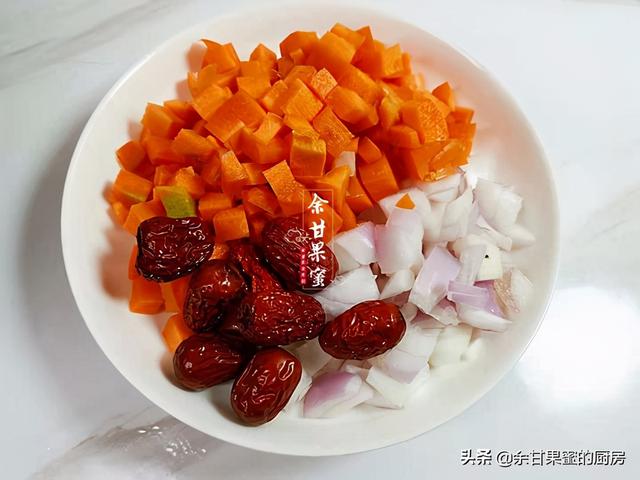 羊肉焖饭，简单又味美，焖一焖上桌，一锅搞定午餐