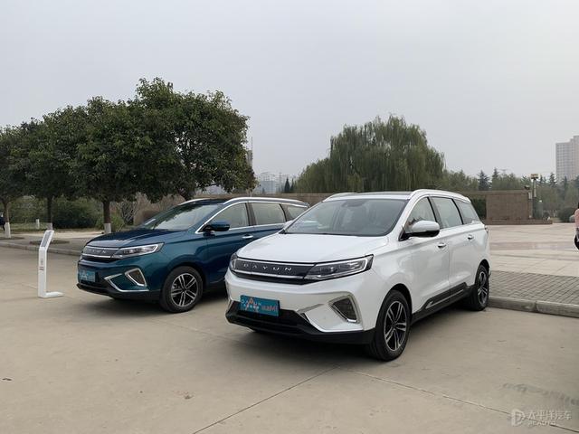 纯电MPV+小型SUV 大运两款新车亮相