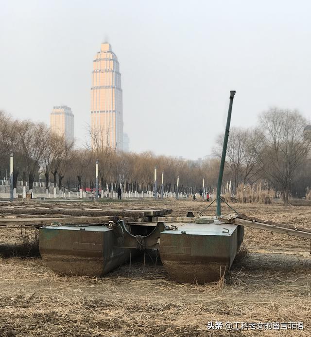 玩乐足迹▲枯水期的汉口江滩走上一小段