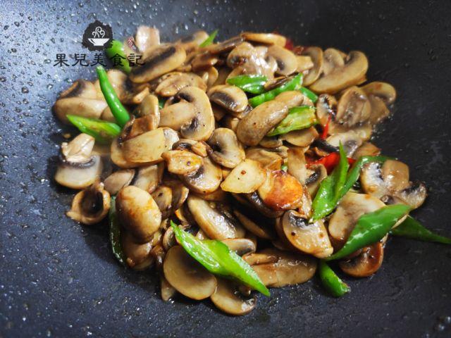 唯一含维生素D的口蘑，再贵也要买，营养低脂，全家人都适合吃