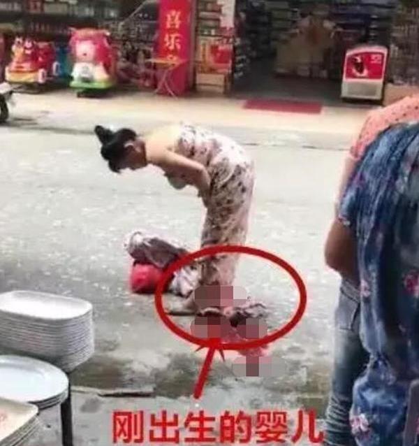 #超级宝妈#地表最强产妇：买菜路上顺便生了个娃，抱着娃拎着菜准备回家