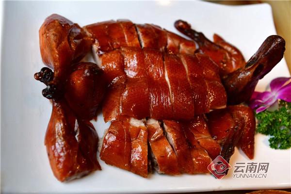 宜良|昆明首次出现知名餐饮企业老板娘“带子拜师”新鲜事