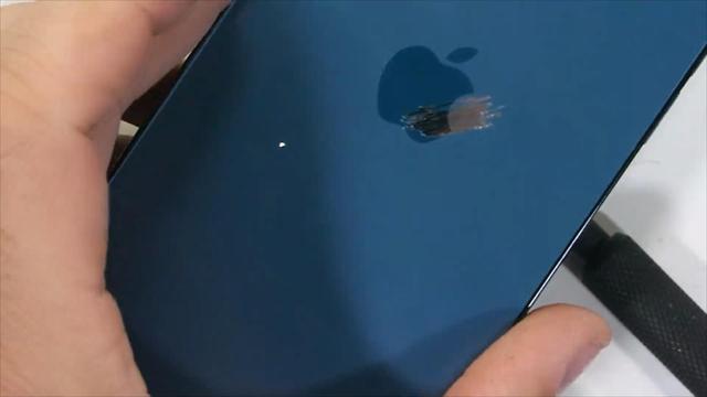 iPhone12Pro真机拆解：实际有5颗镜头，难拆更难修复