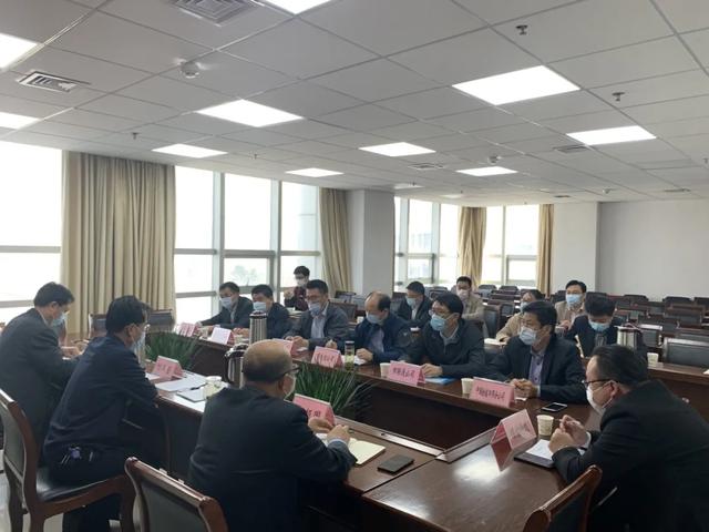 齐鲁晚报日照新闻发布▲日照市工信局召开5G等“新基建”推进工作会议