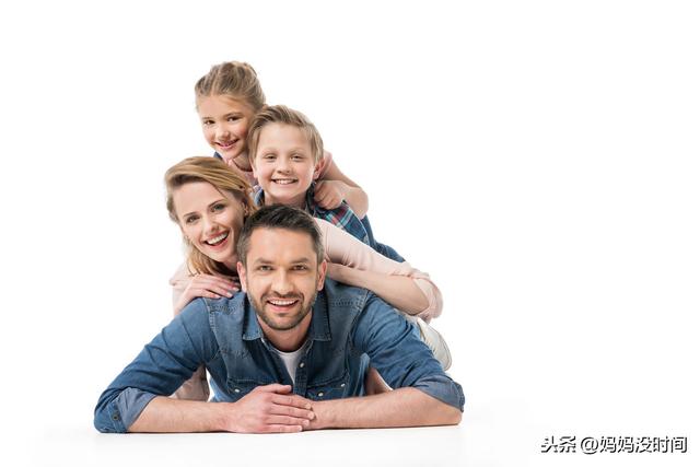 #你的育儿经#二胎家庭，以为亏欠的总是大宝？其实，父母也欠小宝一句对不起