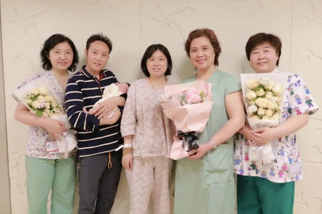 健康学堂|39岁高龄初产妇！41周+1淘气宝宝平安顺产，是什么让产妇直后悔没早起半小时？