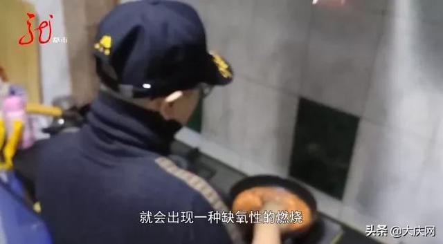 男子在家做饭突然晕倒了，医生：中毒了！