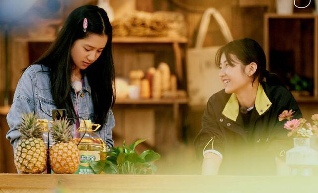 《向往4》黄小厨美食诱人大家就着锅吃,张子枫洗碗透露出小细节开心的笨小孩