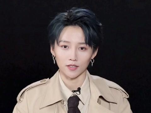 蔡徐坤有点皮,刘雨昕短发招谁?虞书欣一句话戳中泪点fun娱乐
