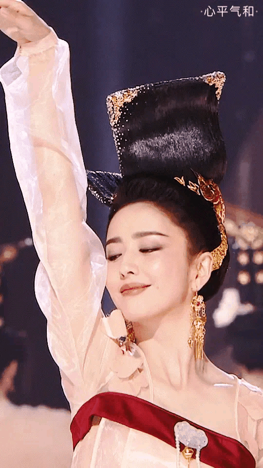 灰色的漩涡|惊为天仙的佟丽娅！