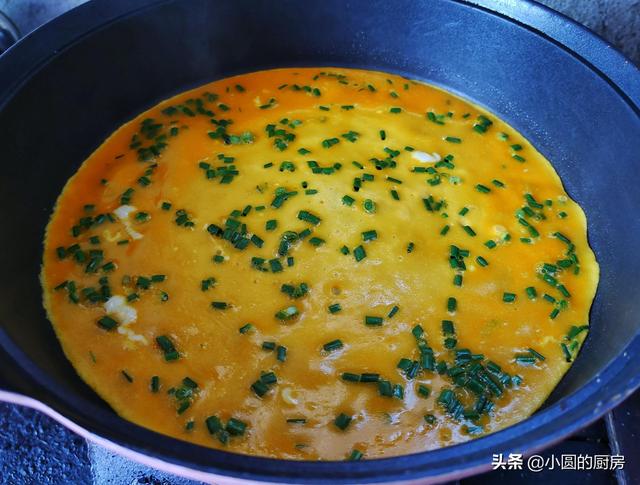 教你用鸡蛋做别致的双色卷，家里有孩子的快学，秒变妈妈的拿手菜