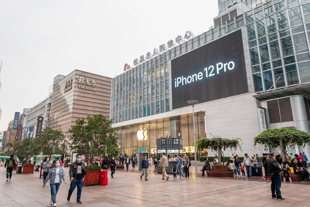 苹果文化总能引领业界潮流？这次的iPhone12你预购了吗