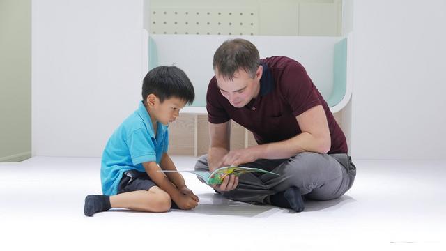 【你的育儿经】家长急到跳脚，孩子却依旧不慌不忙，父母如何尊重孩子的进度条？