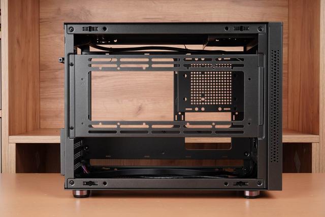 好久没有遇到令人心情澎湃的机箱了，先马趣造双平台搭建（上篇）