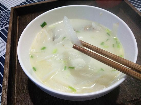 「你的育儿经」春天,孩子长身体,多给孩子熬这汤,营养又补钙,常喝身体好