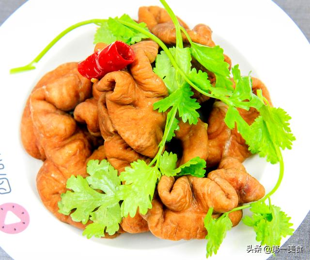 隔屏都能“闻到味”！这道卤味虽然好吃润燥，但千万别多吃