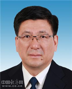 王明山任新疆党委常委,政法委书记