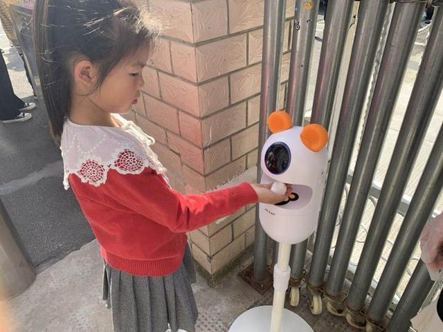 『超级宝妈』谢塘镇中心幼儿园开展疫情防控应急演练