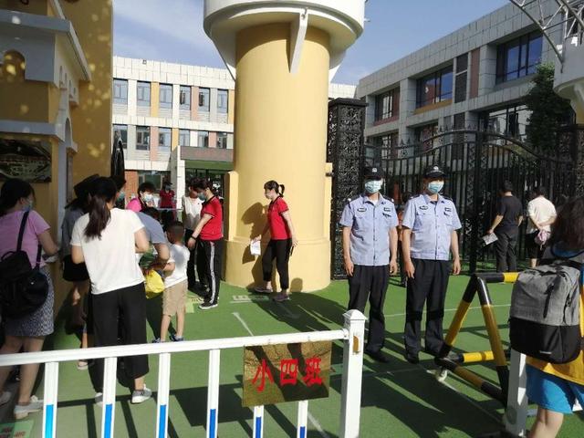 超级宝妈|园长陪娃吃饭，历城区钢城幼儿园一日活动精彩开启