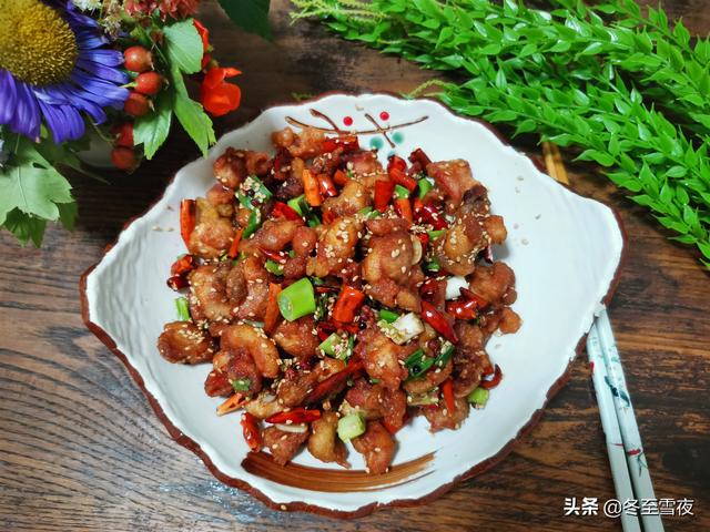 鸡腿|教你在家做辣子鸡丁，辣椒炒不糊，鸡丁外焦里嫩，方法一学就会