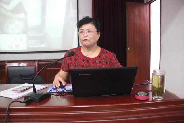 夏末甩蓝颜|妇幼保健院孕妇学校孕妈妈课堂在潮泉镇开课啦