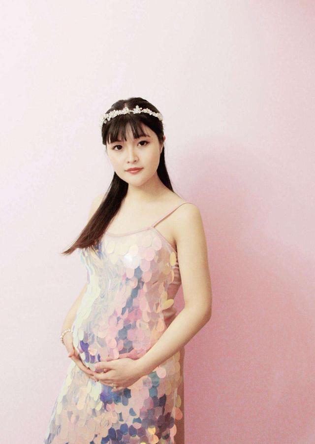 「超级宝妈」腆肚孕妇也是一道风景,腆着大肚子仍然风姿绰约!