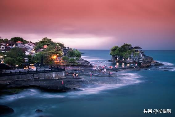 [趣旅游]巴厘岛，作为印度洋上一颗最闪亮的明珠，在最美的时光遇到你