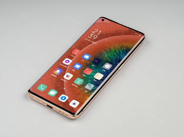 OPPO Find X3 Pro被曝光，屏下摄像不是唯一亮点