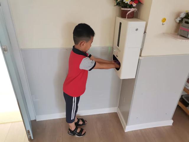 爱心总动员|不负时光 重燃希望 丨 文圣路(主园)幼儿复园一日生活纪实