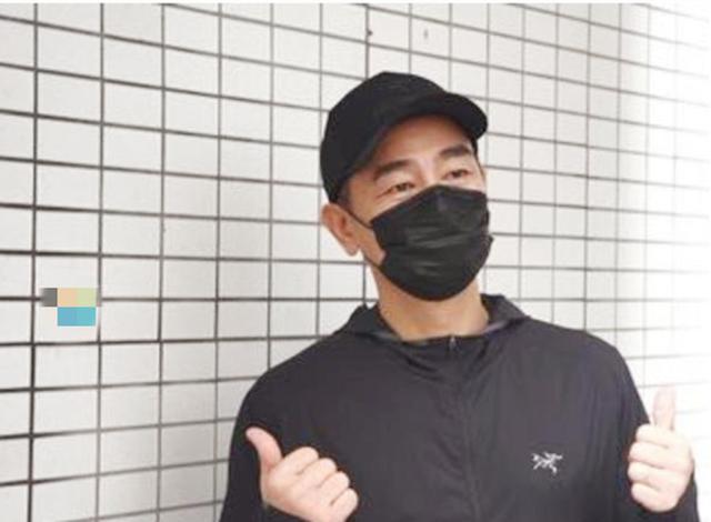 陈小春二胎取名Hoho，称jasper不适应哥哥角色，医院家里两地跑|fun娱乐